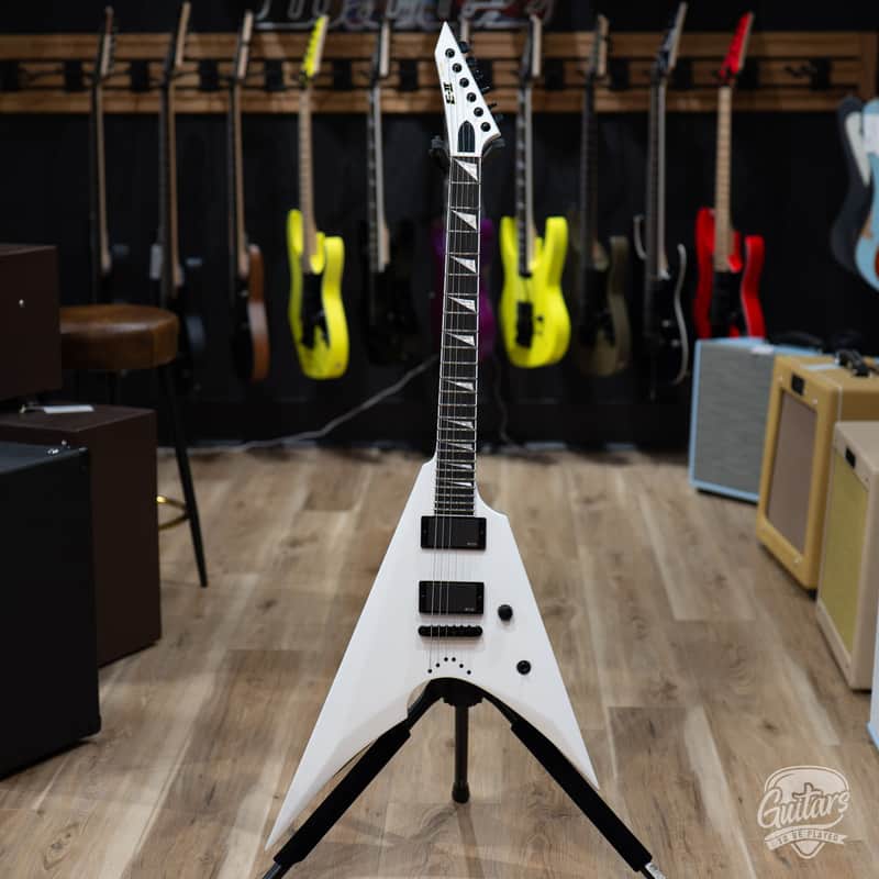ESP E-II Arrow NT EMG Electric Guitar w/ Case – Snow White (B-stock) image 1