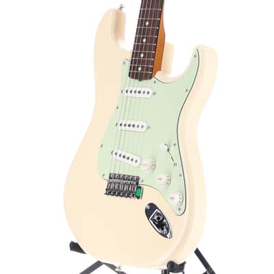 Fender Certified Pre-Owned Vintera II '60s Stratocaster, Rosewood Fingerboard RW, Olympic White (E7) (74183) image 4