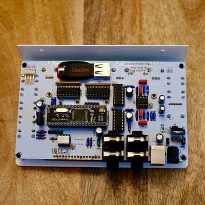 Preen PreenFM2 Desktop FM Synthesizer - Loaded with over 100 DX7 Sysex Banks image 3