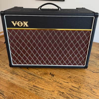 Vox AC15C1X Custom 2-Channel 15-Watt 1x12" Blue Alnico Guitar Combo - AS NEW CONDITION image 3