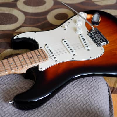 Fender Custom Shop Custom Deluxe Stratocaster image 16
