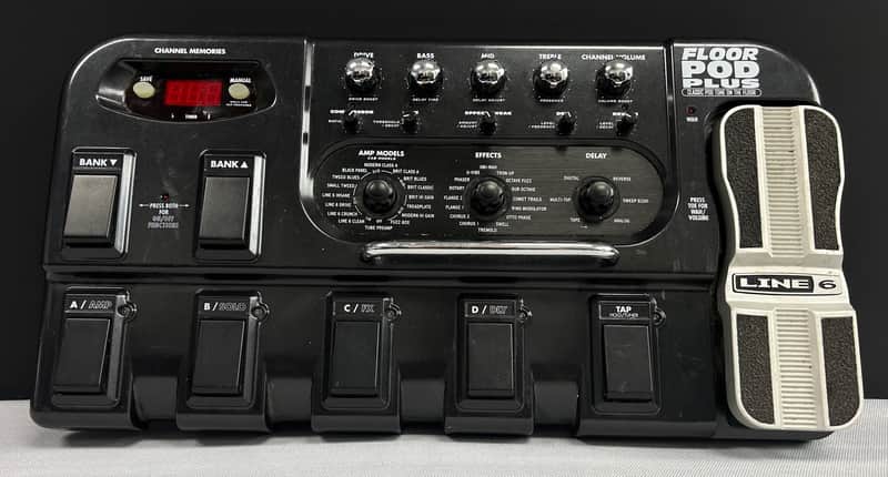 Line 6 Floor POD Plus Multi-Effect and Amp Modeler | Reverb Canada