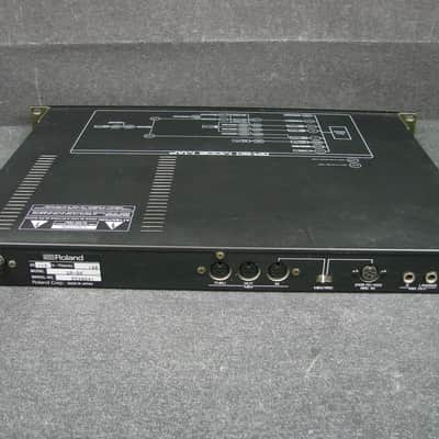 Roland GR-50 Rack Mountable MIDI Guitar Synthesizer W/ GK-2 Pickup image 7