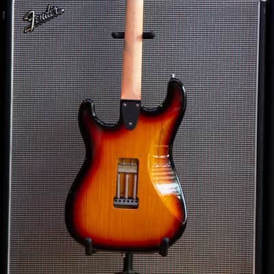 G&L Legacy 1995 - Sunburst image 11