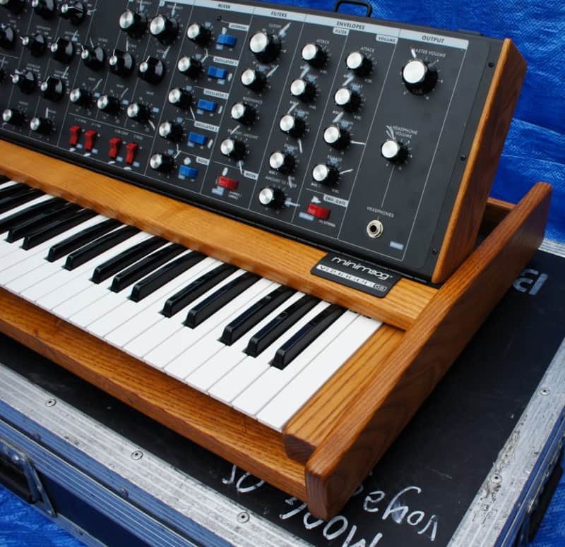 【希少】Moog Minimoog Voyager OLD SCHOOL Moog Music Voyager 【希少】Moog Minimoog Voyager OLD SCHOOL