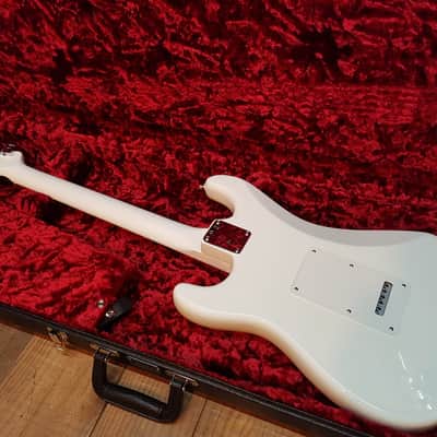 Fender Supreme Stratocaster Limited Edition Rare Collectible White Strat image 11
