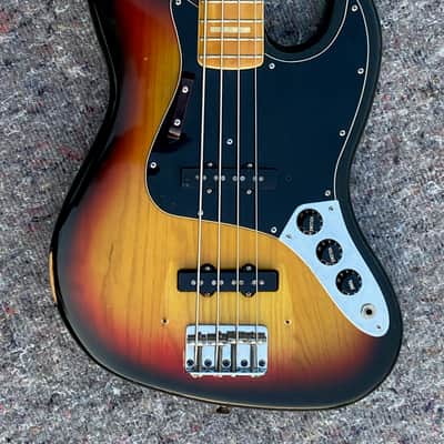 Fender Jazz Bass 1978 - Sunburst Maple Fingerboard image 2