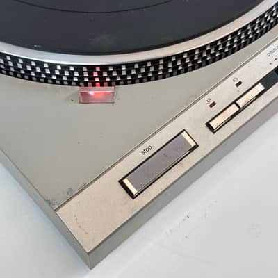 Technics SL-D202 Direct Drive Turntable Vintage Record Player image 4