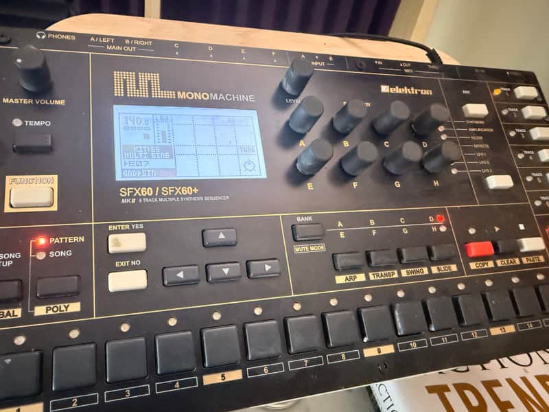 Elektron Monomachine SFX-60 + MKII | Reverb