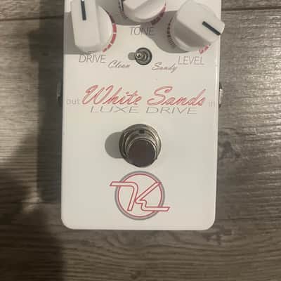 Lizard Leg Flying Dragon White | Reverb