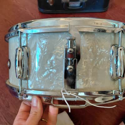Vintage 1960s Slingerland No. 161 Deluxe Student Model 5.5x14" Snare Drum in White Marine Pearl image 7