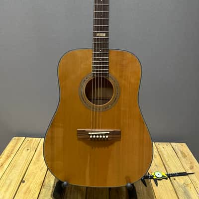 No name brand acoustic guitars image 2