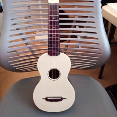 1950s Maccaferri Islander soprano ukulele plus accessories image 1