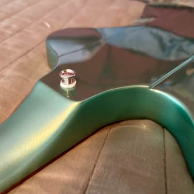 Epiphone Thunderbird '64 2024 - Present - Inverness Green image 9