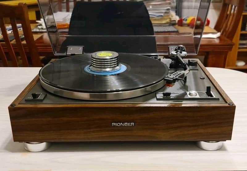 VINTAGE PIONEER TURNTABLE 1970,s/MADE IN JAPAN/33-45 SPEED image 1