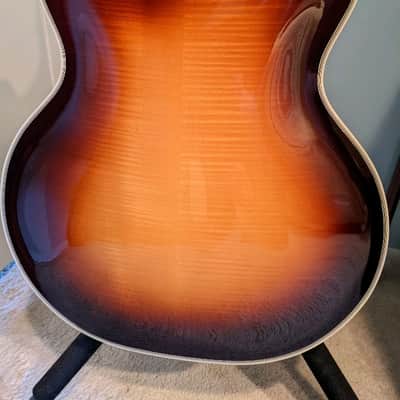 Stunning 2000 Guild/Benedetto Artist Award Signature Model Antique Burst Mint! YouTube video below Recently had a professional setup. image 3
