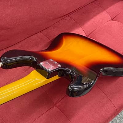 Fender Modern Player Jazz Bass 2013 - 3-Color Sunburst image 18