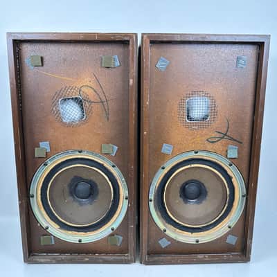 Pair of KLH Seventeen (17) Speakers image 2