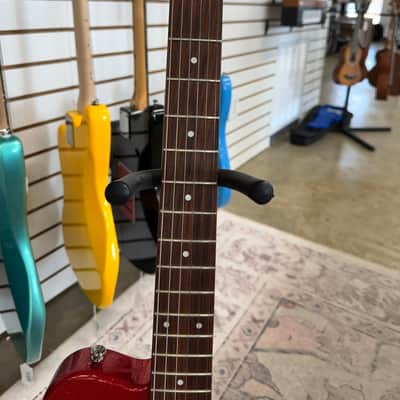 Godin Triumph - Red Sparkle image 3