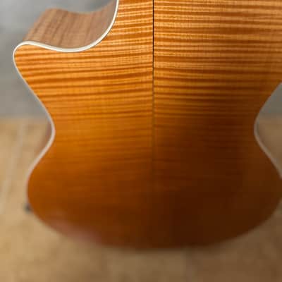 Taylor 614ce with Fishman Electronics 1998 - 2002 - Natural image 15