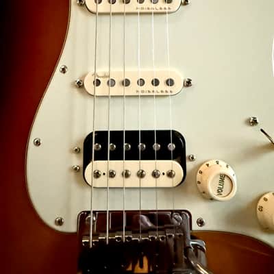 Fender American Ultra Stratocaster HSS with Rosewood Fretboard 2019 - Ultraburst image 7
