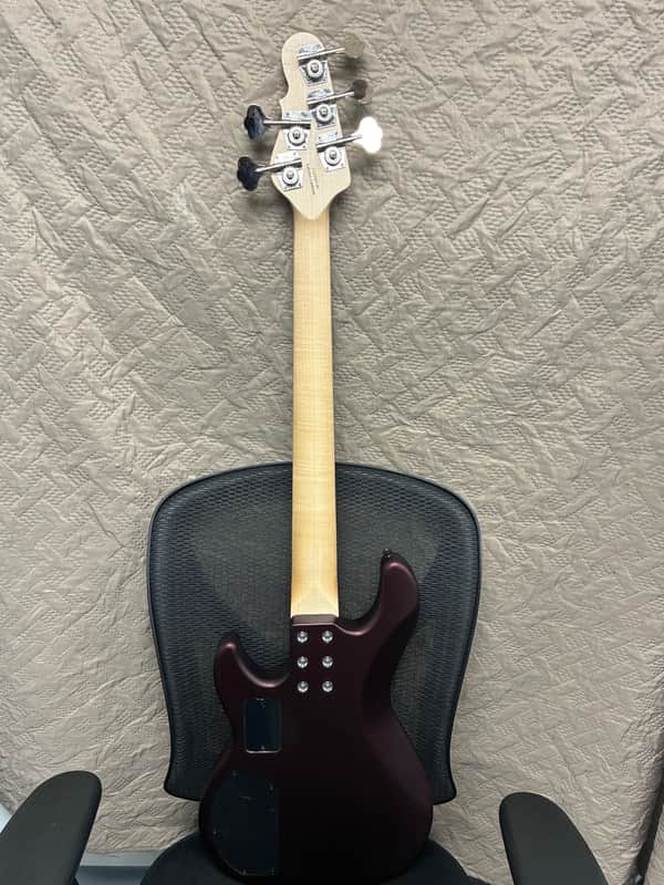 G&L M-2500 Ash Body, Ebony Fretboard, Quartersawn Neck