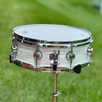 Custom Built Maple 14 x 4 Inch Snare Drum White Oyster Maple Snare Drum 2025 - White Oyster Wrap image 20