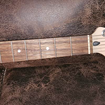 Squier Affinity Jazzmaster Tom Delonge Inspired 2023 - White image 3
