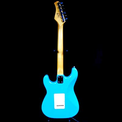 Hondo Deluxe Series 760 Electric Guitar image 2