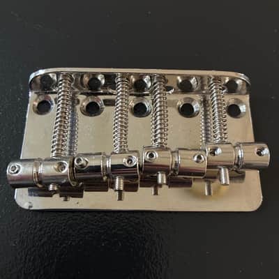 Squier Classic 70s jazz bass bridge image 1