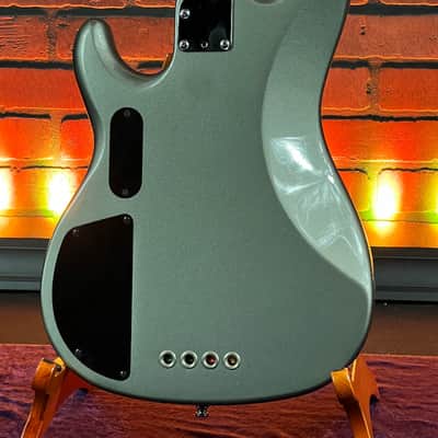 2001 Fender Deluxe Zone Electric Bass - Pewter -MIM - Rare image 6