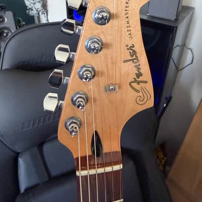Fender Standard jazzmaster HH 2018 - Sunburst image 3