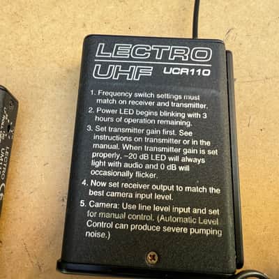 Lectrosonics Lectro UM100 + UCR100 Block + cables + microphone image 7
