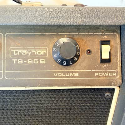 Traynor TS-25B Vintage 25-Watt 1x15 Solid State Bass Combo Amp Made in Canada 1970's image 2