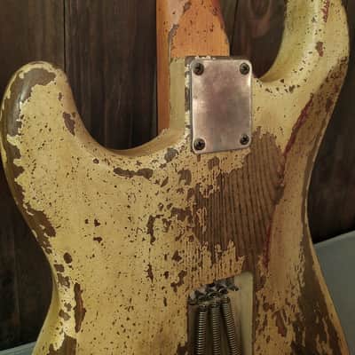 #202603 :: Baldman's Stratocaster set in Dirty Relic Olympic White over Metallic Wine Red : Vintage Aged image 16