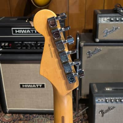 Immagine Fender American Professional II Stratocaster HSS with Rosewood Fretboard 2022 - 3-Color Sunburst - 9