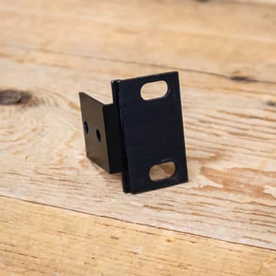 DBX Single Rack Ear for 163x/263x/363x/463x/563x Mount Bracket U283833 image 1