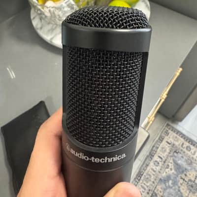 Audio-Technica AT2035 Large Diaphragm Cardioid Condenser Microphone 2010s - Black image 4