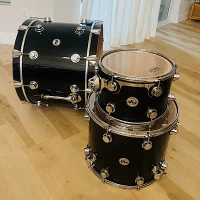 DW Collector's Series Drum Set (3pcs) 22-12-16 image 2
