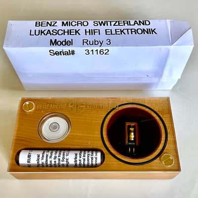 Benz Micro Ruby 3 Low Output MC Cartridge, Bruyére wood. Body, Line-contact Diamond on Boron image 2