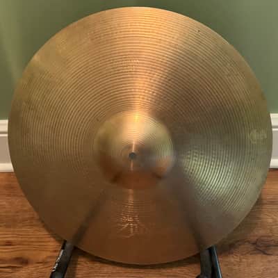 Zildjian A 18" Medium Crash Cymbal 1550 Grams image 1