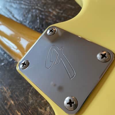 Fender Mustang 1969 Reissue Vintage White/Yellow CIJ Japan 2002 w/ Hardcase image 15