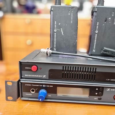 Sennheiser 🎛️ Sennheiser SR300 Stereo Transmitters (x3) + EK300 Stereo Bodypack Receivers (x3) + AC1 Antenna Combiner – 500–870 MHz – Complete Professional Set image 2