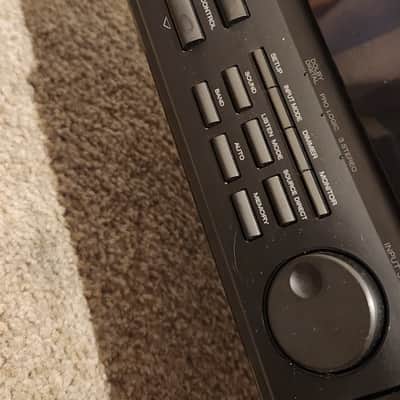 Kenwood Kenwood VR-405 is a 5.1-channel A/V surround receiver 90s  - Black image 8
