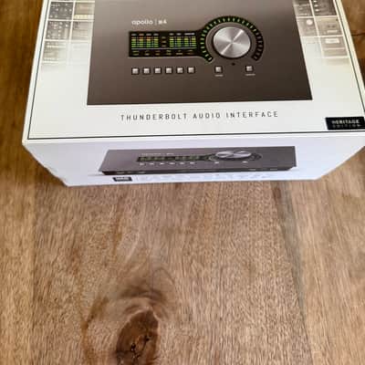 Universal Audio Apollo x4 QUAD Heritage Edition Thunderbolt 3 Audio Interface 2020 - Present - Gray image 2