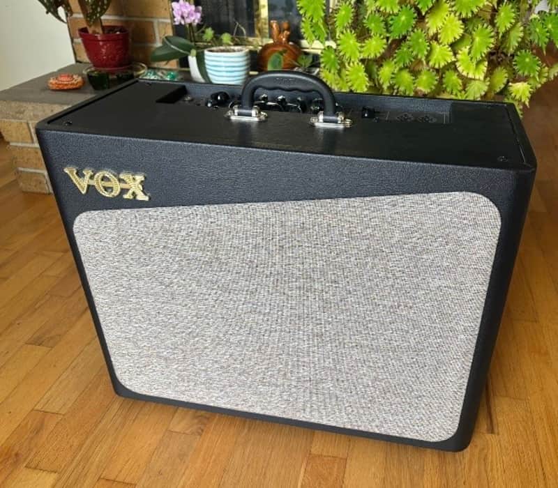 Vox AV60 60-Watt 1x12 Analog Valve Modeling Amp 2010s - Black image 1