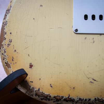 FENDER USA Masterbuilt '61 Reissue Stratocaster Heavy Relic *Vincent Van Trigt " Vintage White + Rosewood" (2024) image 23