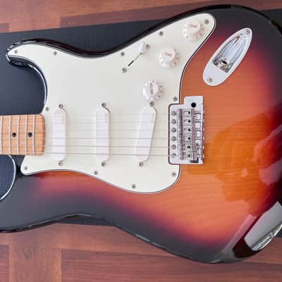 Fender Stratocaster 2017 - Tobacco Burst image 11