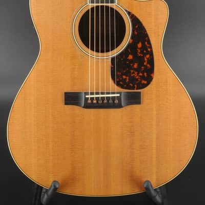 Larrivee LV-03E - Cutaway - Mahogany/Spruce image 2