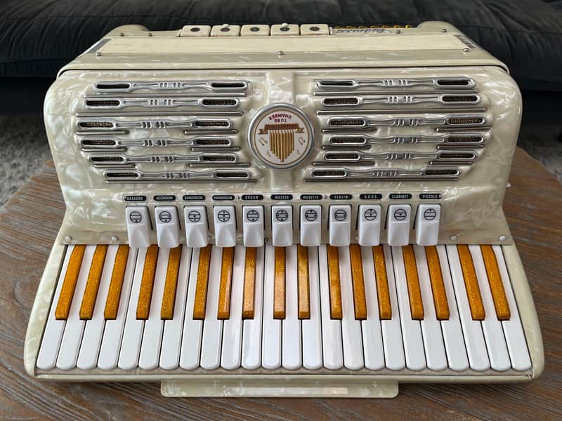 Titano Virtuoso Accordion image 1